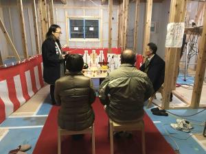 十二所にて上棟式